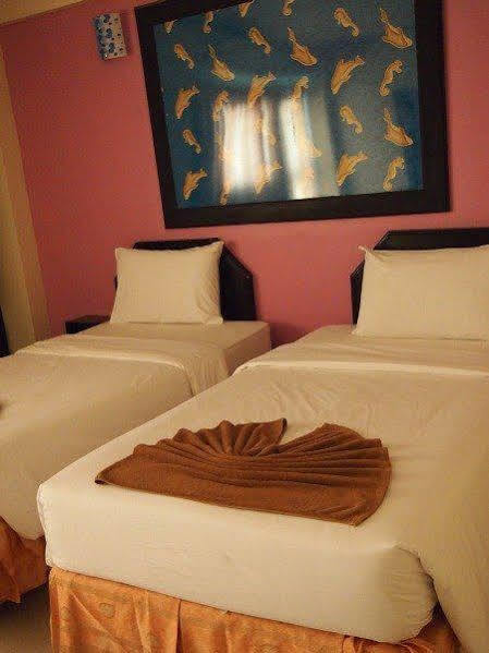 Home Pattaya Hotel Bagian luar foto